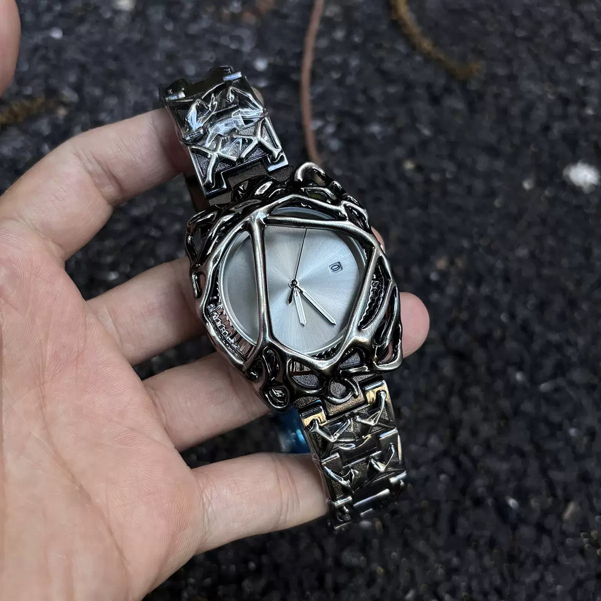 Millennium Alien Spider Web Y2K Retro Quartz Watch
